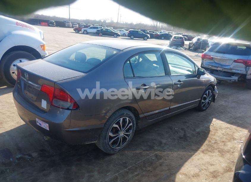 Photo 4 of 2009 Honda Civic LX (VIN 19XFA16549E018523)