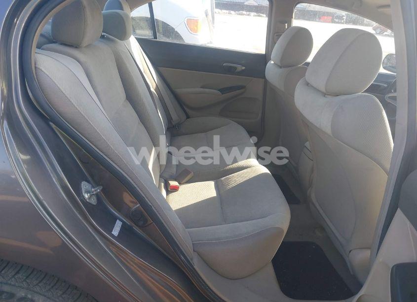 Photo 8 of 2009 Honda Civic LX (VIN 19XFA16549E018523)