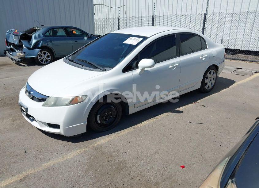Photo 2 of 2009 Honda Civic LX (VIN 19XFA16549E018876)