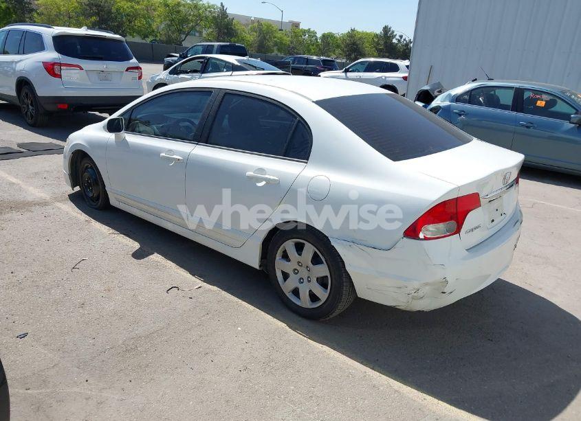 Photo 3 of 2009 Honda Civic LX (VIN 19XFA16549E018876)