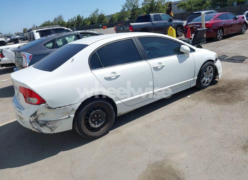 Photo 4 of 2009 Honda Civic LX (VIN 19XFA16549E018876)