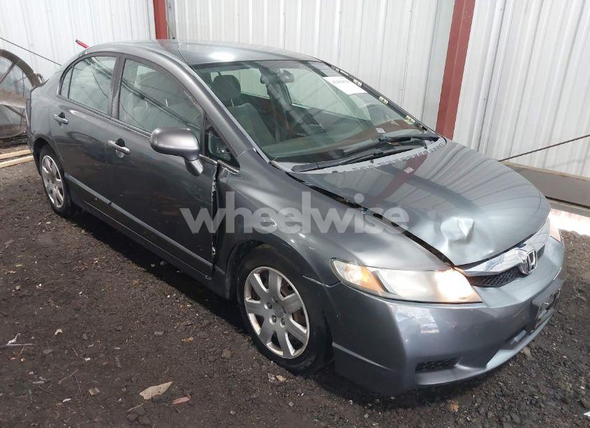 2009 Honda Civic LX (VIN 19XFA16549E029554) main photo