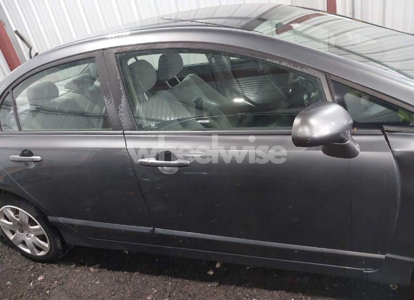 Photo 13 of 2009 Honda Civic LX (VIN 19XFA16549E029554)