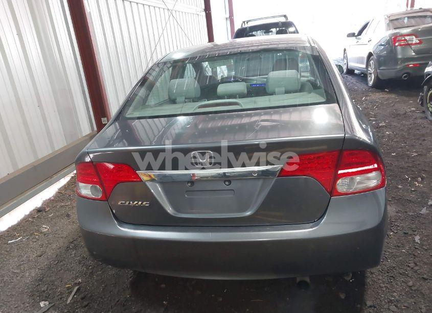 Photo 16 of 2009 Honda Civic LX (VIN 19XFA16549E029554)