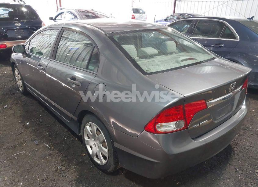 Photo 3 of 2009 Honda Civic LX (VIN 19XFA16549E029554)