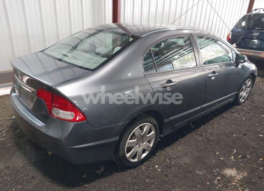 Photo 4 of 2009 Honda Civic LX (VIN 19XFA16549E029554)