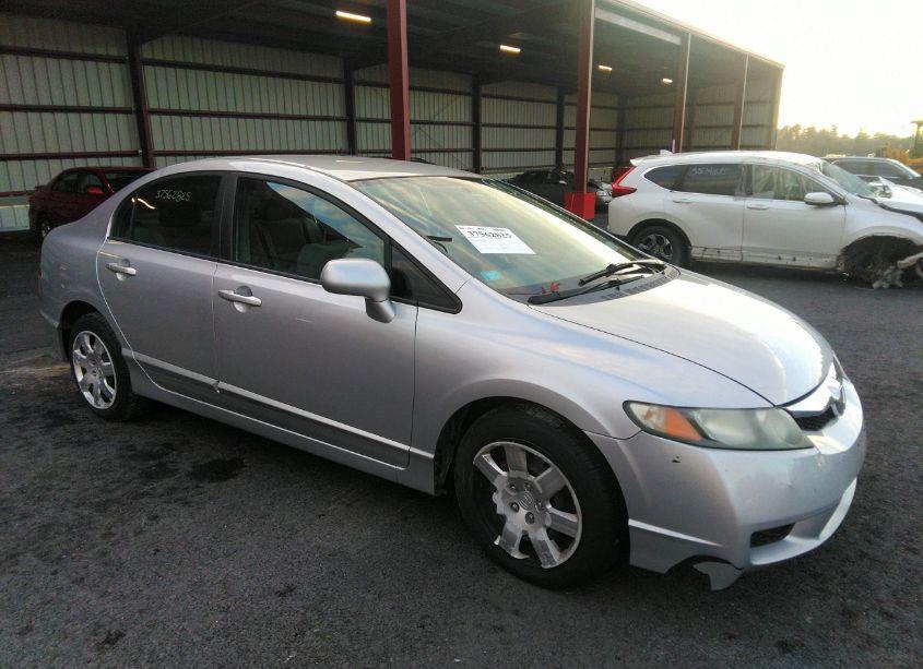 2009 Honda Civic LX (VIN 19XFA16549E038609) main photo