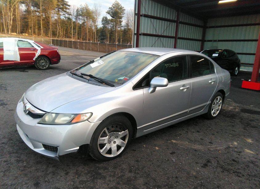 Photo 2 of 2009 Honda Civic LX (VIN 19XFA16549E038609)