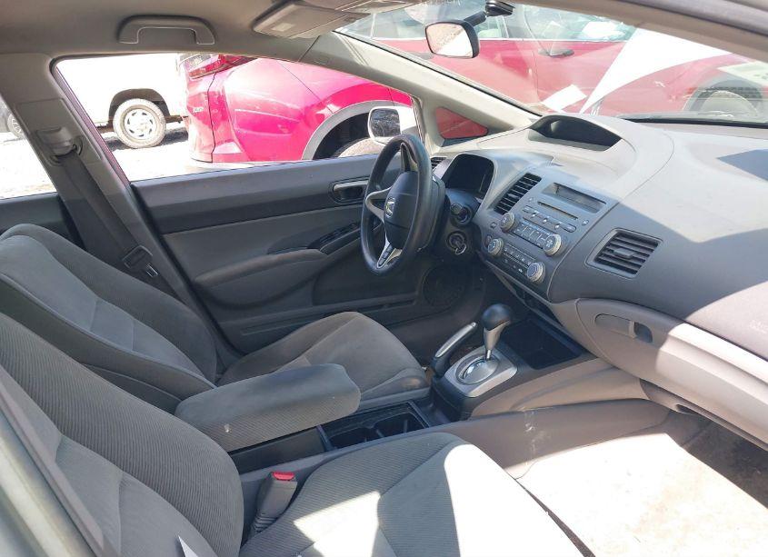 Photo 5 of 2009 Honda Civic LX (VIN 19XFA16549E038609)