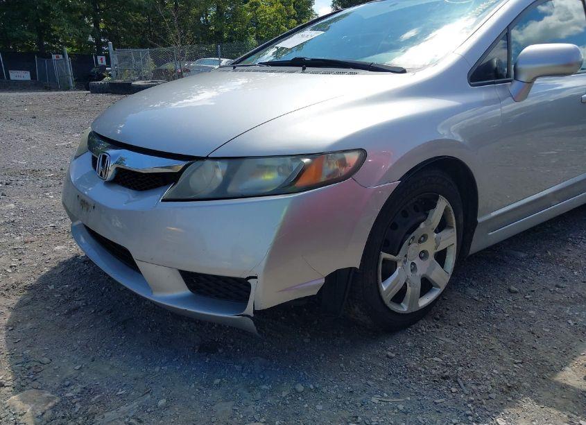 Photo 6 of 2009 Honda Civic LX (VIN 19XFA16549E038609)