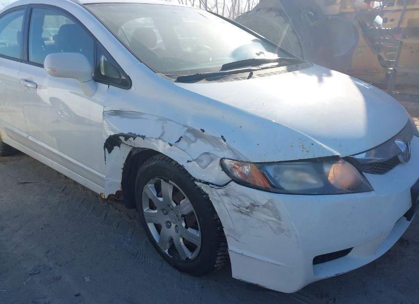Photo 6 of 2009 Honda Civic LX (VIN 19XFA16549E045883)