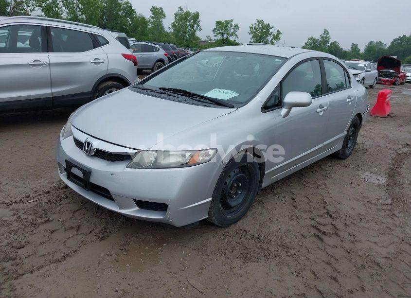 Photo 2 of 2009 Honda Civic LX (VIN 19XFA16549E048007)