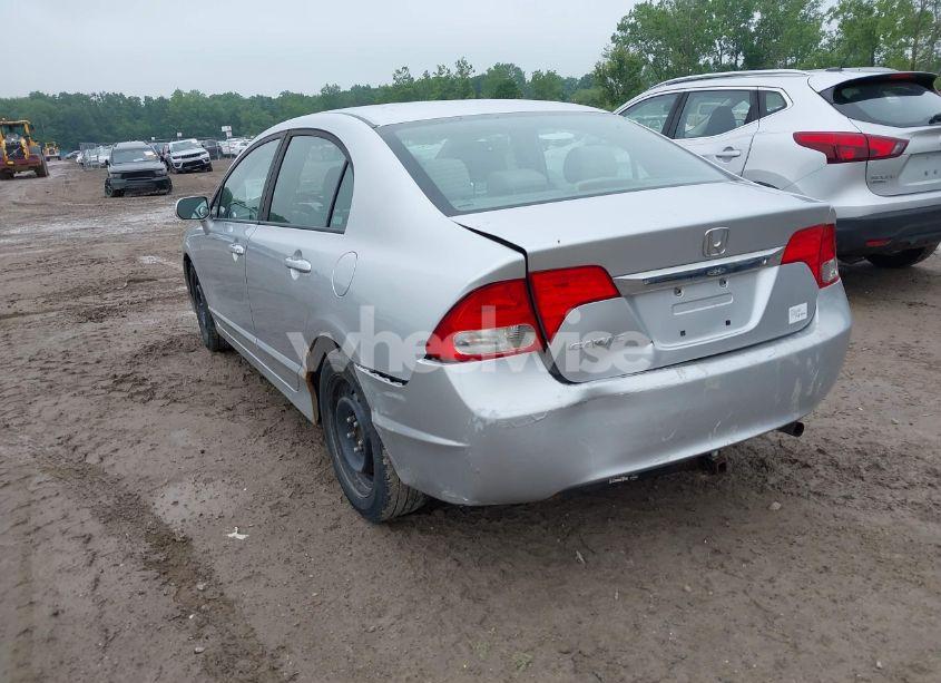 Photo 3 of 2009 Honda Civic LX (VIN 19XFA16549E048007)