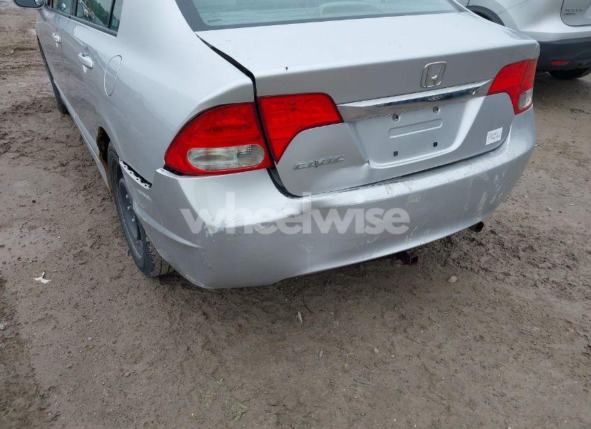 Photo 6 of 2009 Honda Civic LX (VIN 19XFA16549E048007)