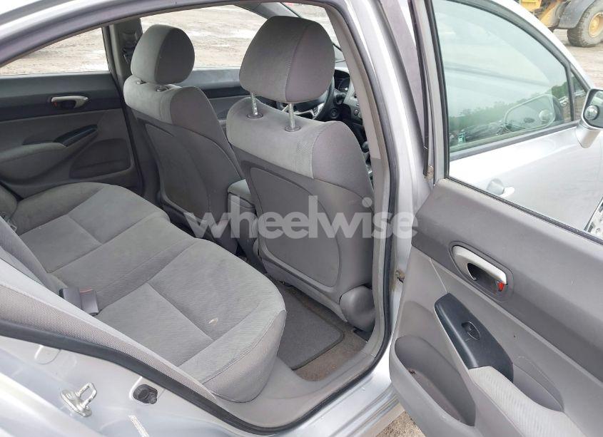 Photo 8 of 2009 Honda Civic LX (VIN 19XFA16549E048007)