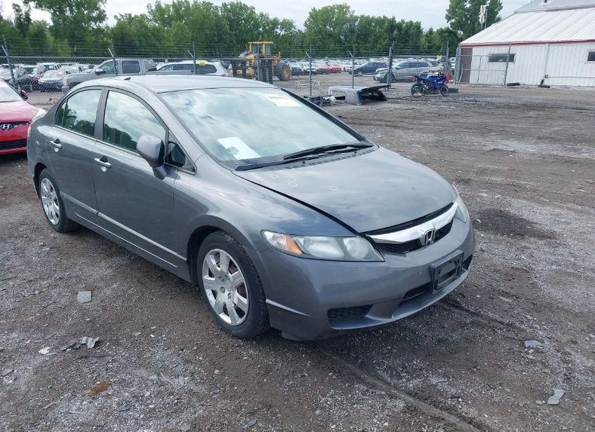 2009 Honda Civic LX (VIN 19XFA16549E049786) main photo
