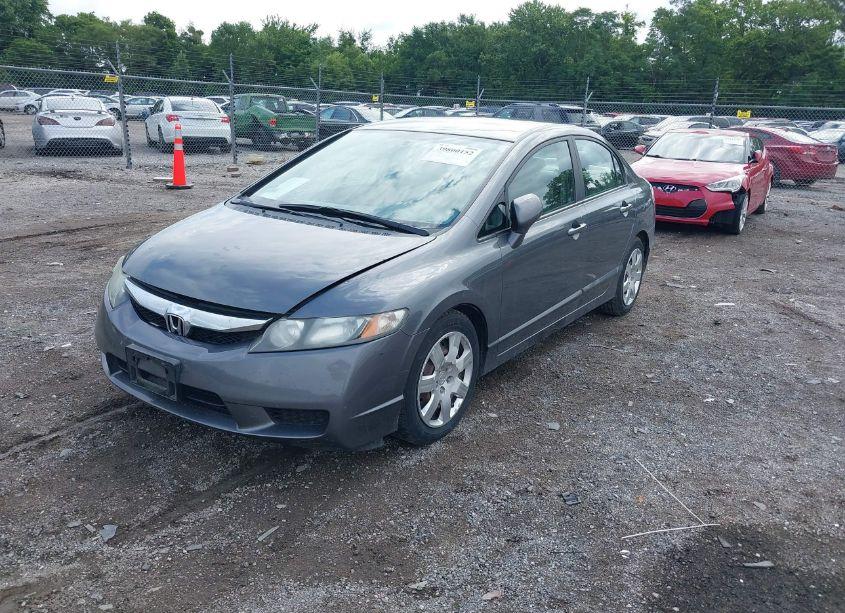 Photo 2 of 2009 Honda Civic LX (VIN 19XFA16549E049786)