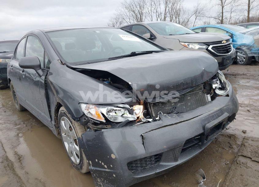 2009 Honda Civic LX (VIN 19XFA16559E050946) main photo