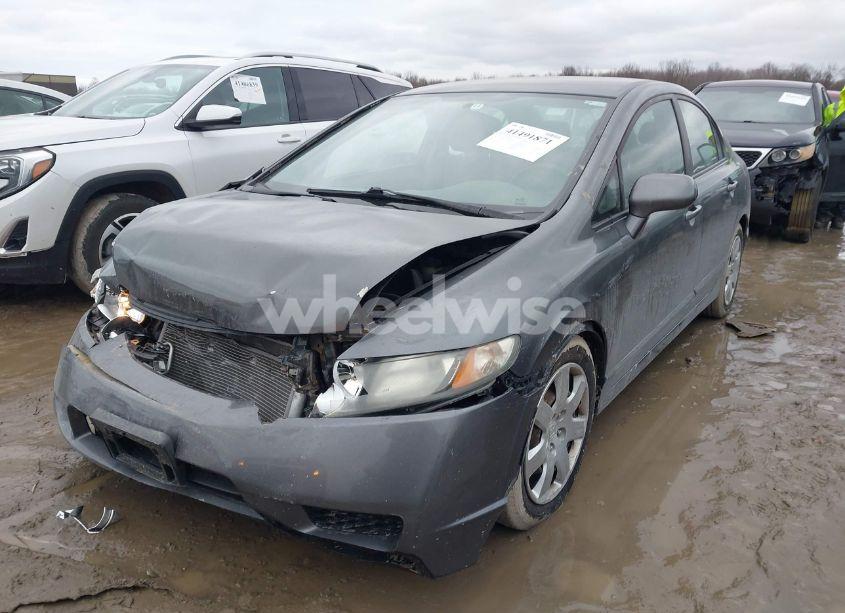 Photo 2 of 2009 Honda Civic LX (VIN 19XFA16559E050946)