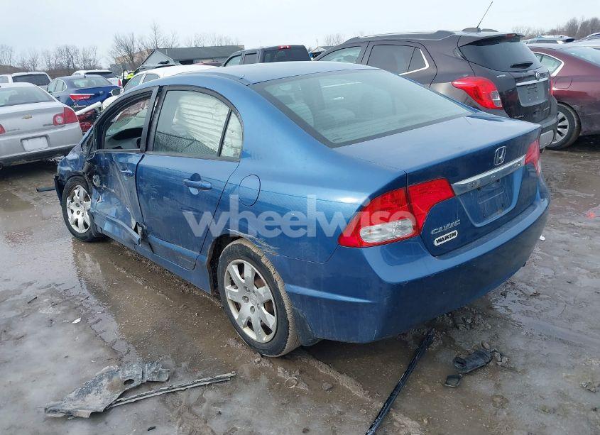 Photo 3 of 2009 Honda Civic LX (VIN 19XFA16569E009662)