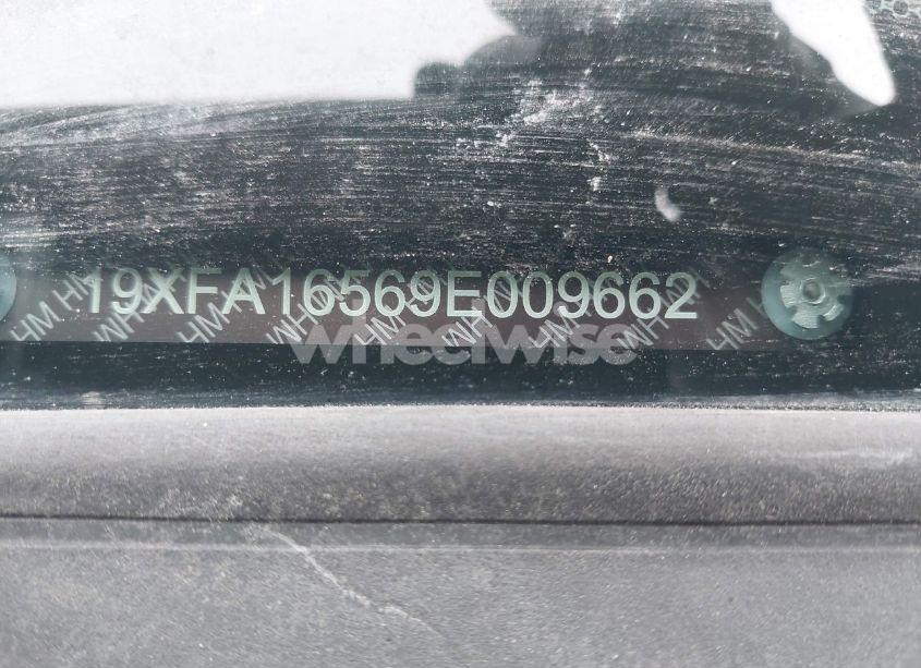 Photo 9 of 2009 Honda Civic LX (VIN 19XFA16569E009662)