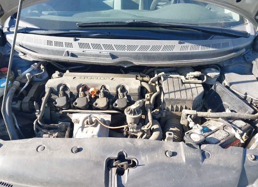 Photo 10 of 2009 Honda Civic LX (VIN 19XFA16569E019124)