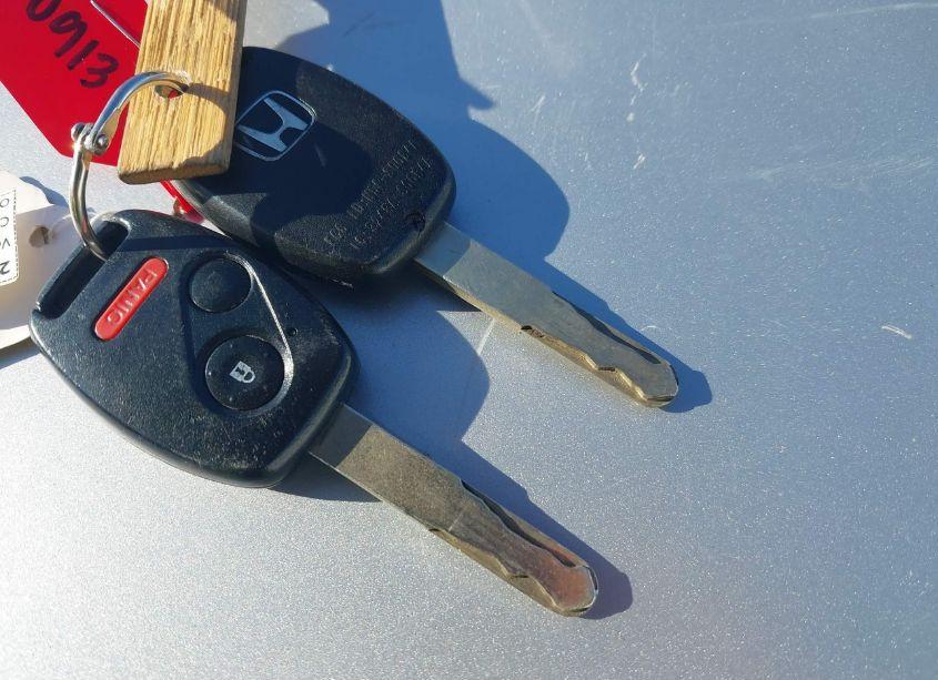 Photo 11 of 2009 Honda Civic LX (VIN 19XFA16569E019124)