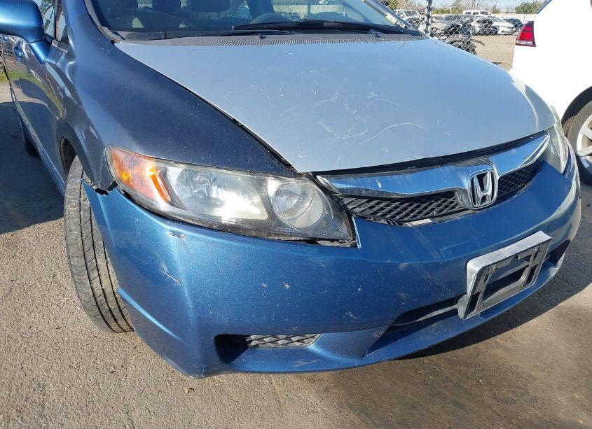 Photo 13 of 2009 Honda Civic LX (VIN 19XFA16569E019124)