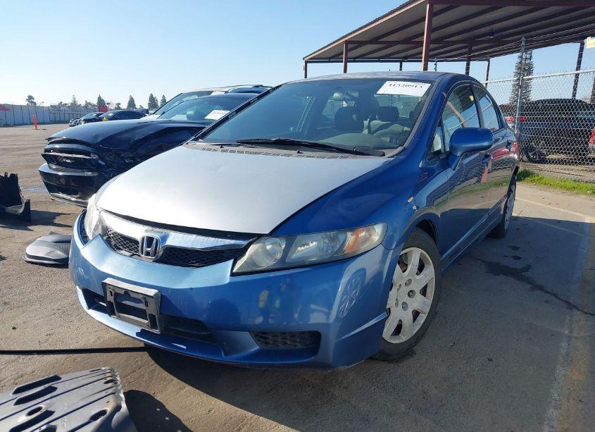Photo 2 of 2009 Honda Civic LX (VIN 19XFA16569E019124)