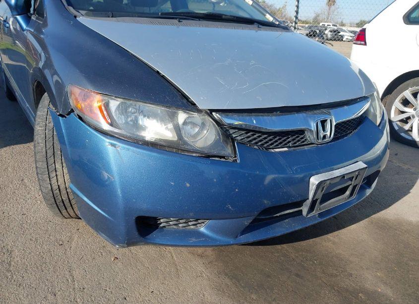 Photo 6 of 2009 Honda Civic LX (VIN 19XFA16569E019124)