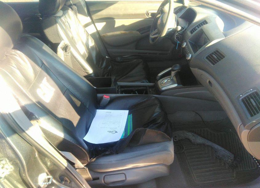 Photo 5 of 2009 Honda Civic LX (VIN 19XFA16569E028583)