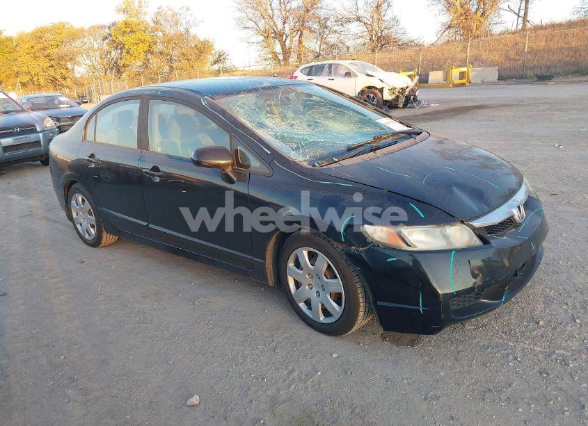 2009 Honda Civic LX (VIN 19XFA16569E043147) main photo