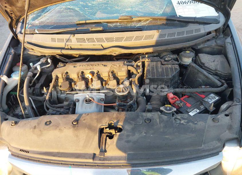 Photo 10 of 2009 Honda Civic LX (VIN 19XFA16569E043147)