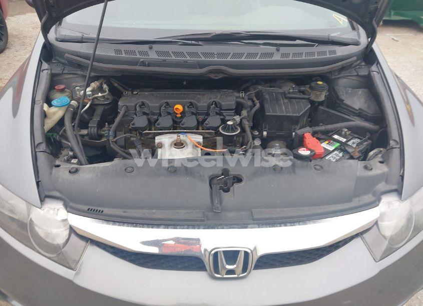 Photo 10 of 2009 Honda Civic LX (VIN 19XFA16569E050955)