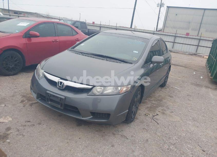 Photo 2 of 2009 Honda Civic LX (VIN 19XFA16569E050955)