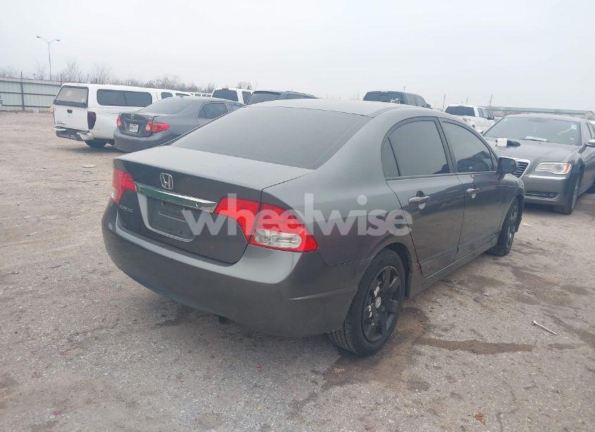 Photo 4 of 2009 Honda Civic LX (VIN 19XFA16569E050955)