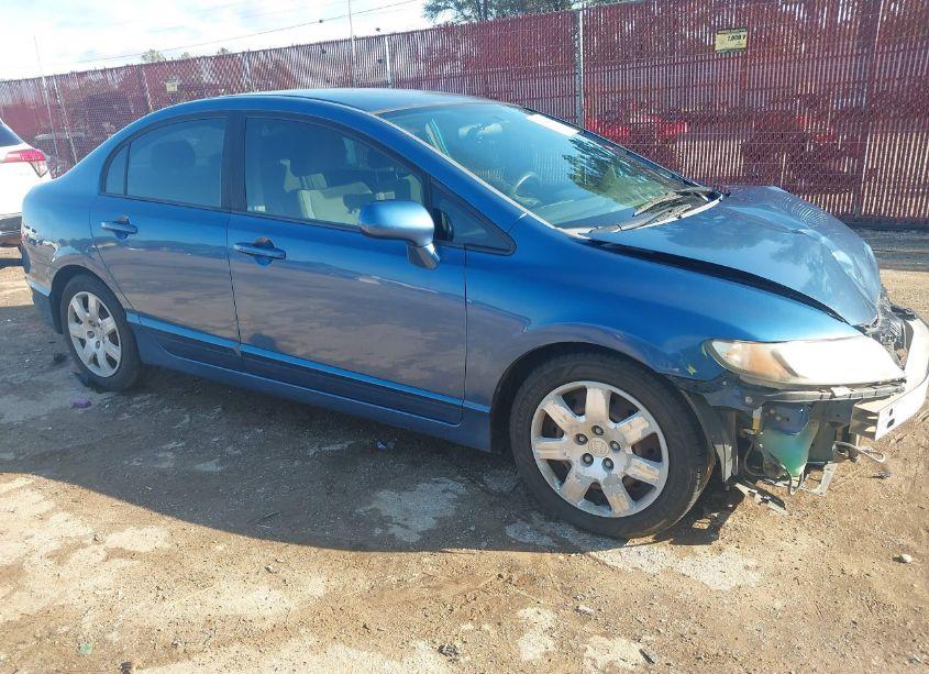 2009 Honda Civic LX (VIN 19XFA16579E006933) main photo