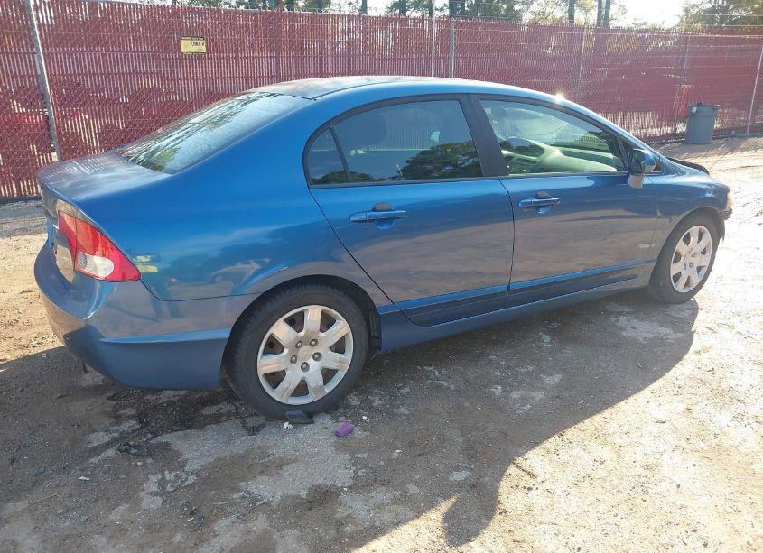 Photo 4 of 2009 Honda Civic LX (VIN 19XFA16579E006933)