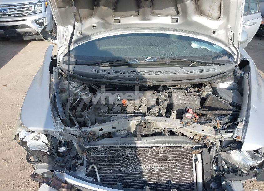 Photo 10 of 2009 Honda Civic LX (VIN 19XFA16579E046302)