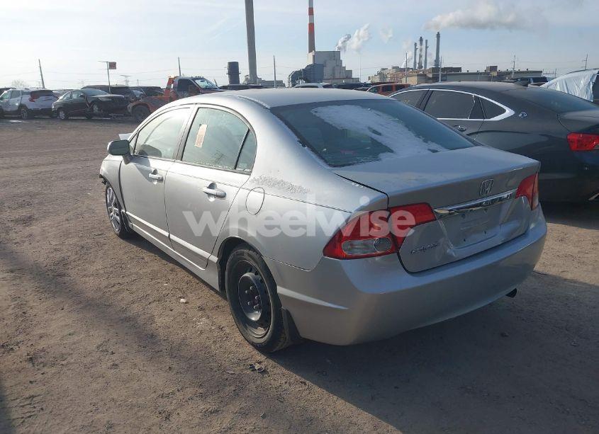 Photo 3 of 2009 Honda Civic LX (VIN 19XFA16579E046302)