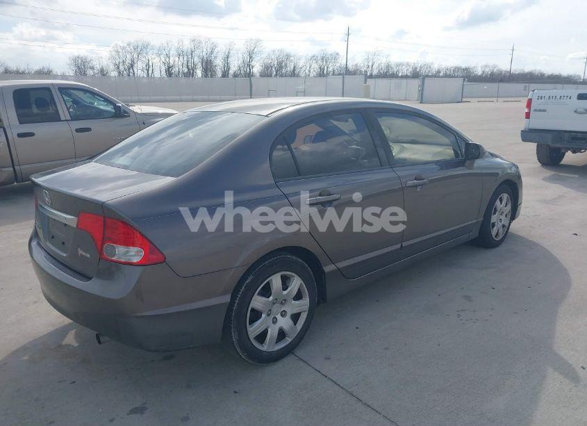 Photo 4 of 2009 Honda Civic LX (VIN 19XFA16579E047577)