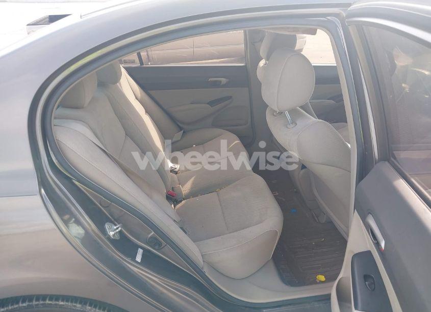 Photo 8 of 2009 Honda Civic LX (VIN 19XFA16579E047577)