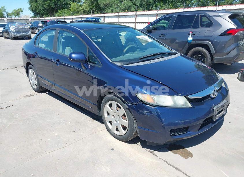 2009 Honda Civic LX (VIN 19XFA16579E050754) main photo