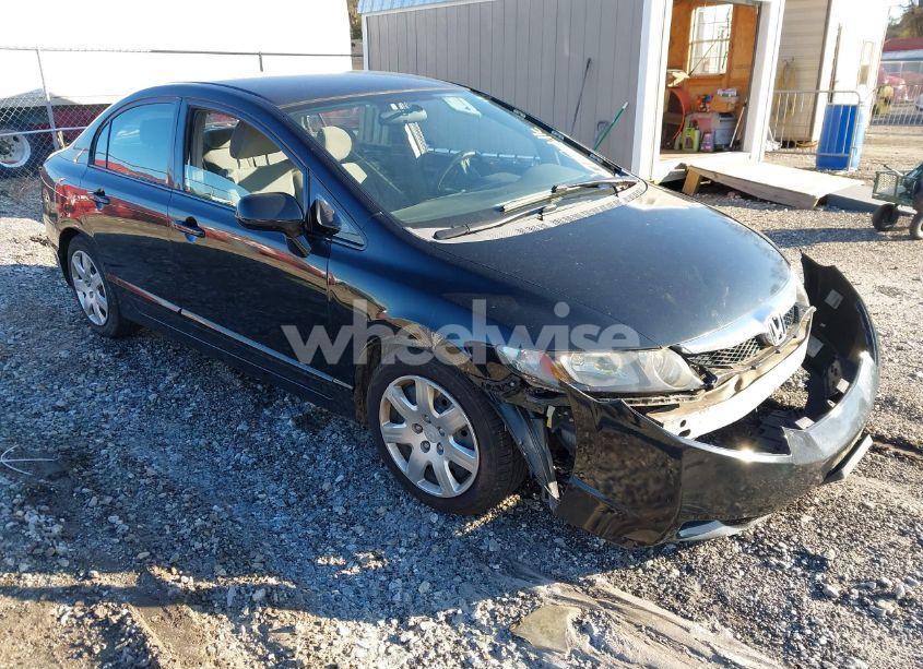 2009 Honda Civic LX (VIN 19XFA16579E050883) main photo