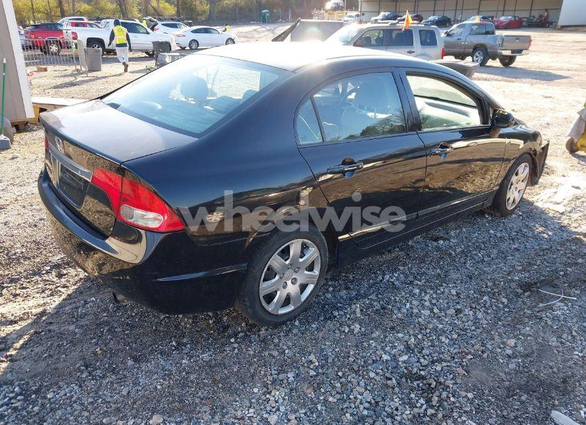 Photo 4 of 2009 Honda Civic LX (VIN 19XFA16579E050883)