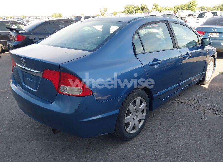 Photo 4 of 2009 Honda Civic LX (VIN 19XFA16589E007721)