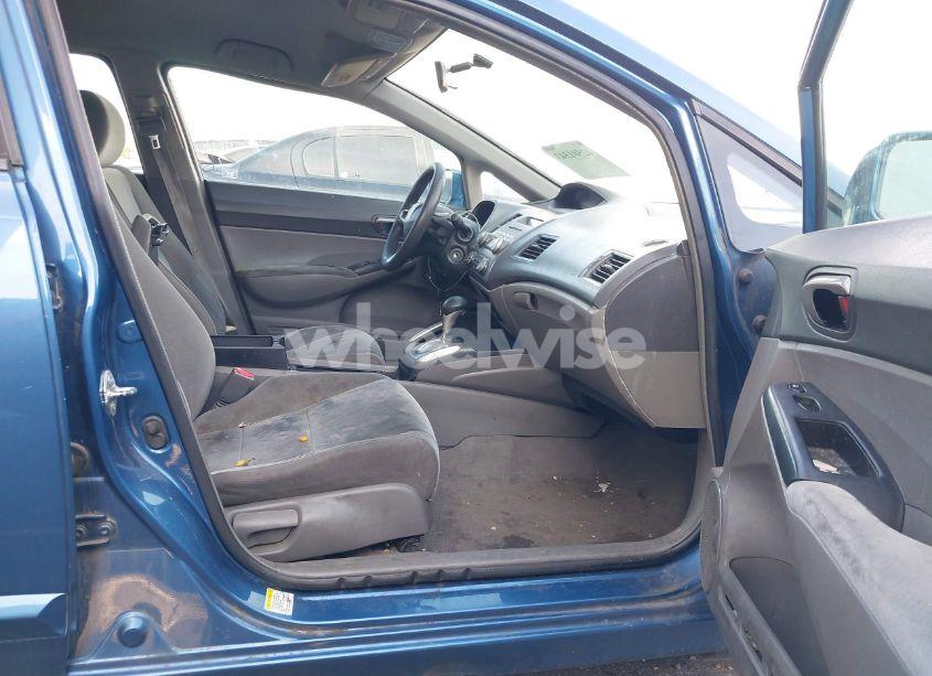 Photo 5 of 2009 Honda Civic LX (VIN 19XFA16589E007721)