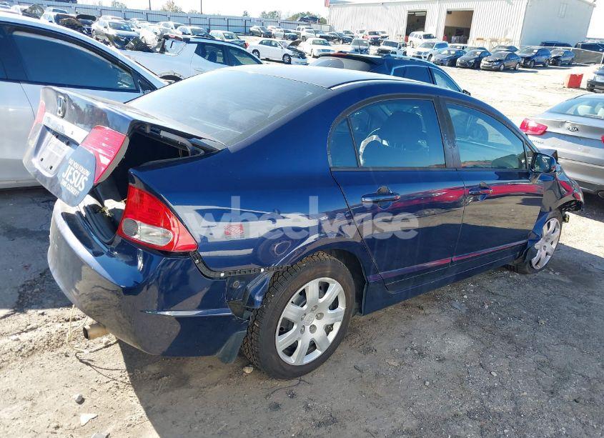 Photo 4 of 2009 Honda Civic LX (VIN 19XFA16589E026799)