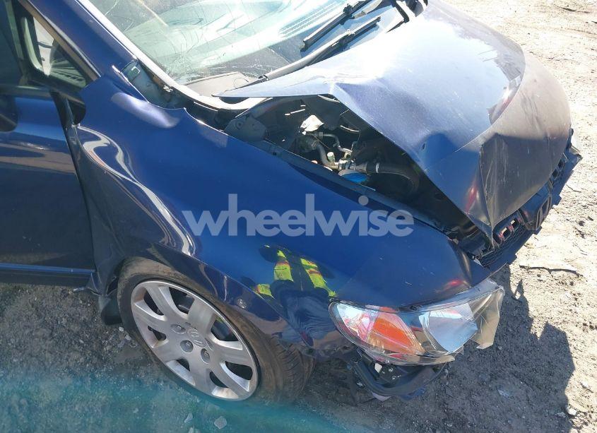 Photo 6 of 2009 Honda Civic LX (VIN 19XFA16589E026799)