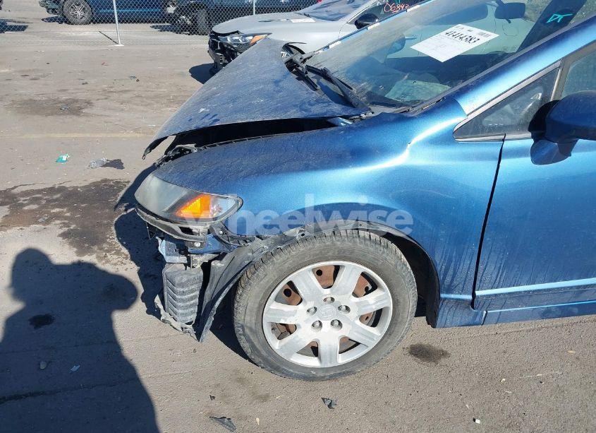 Photo 6 of 2009 Honda Civic LX (VIN 19XFA16589E027354)